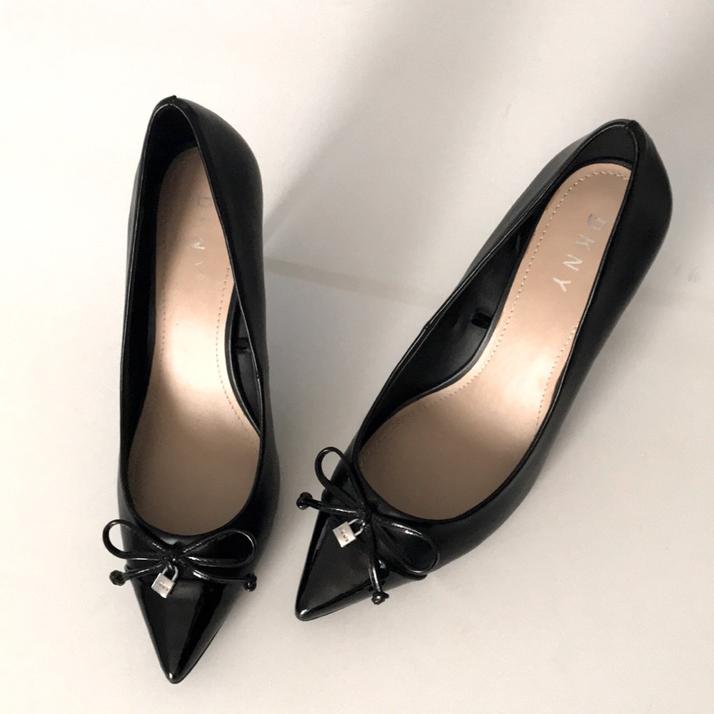 Bow Detail Pumps